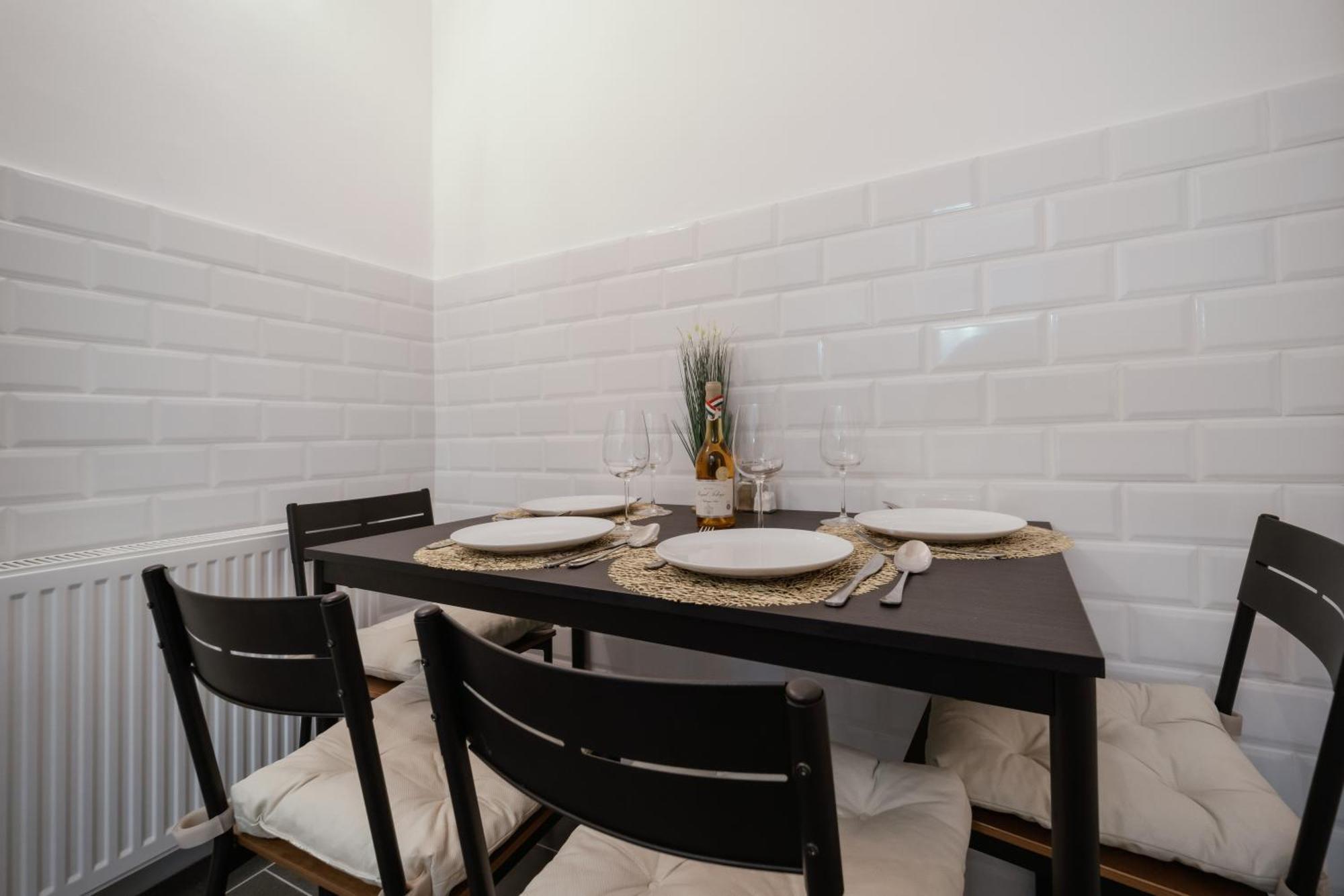 Modelia Apartment At Gellert Square Βουδαπέστη Εξωτερικό φωτογραφία